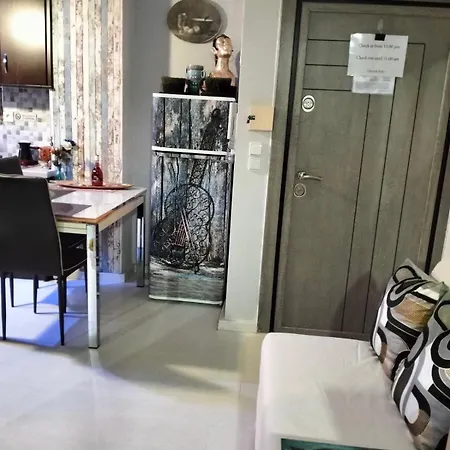 Velvet Story 아파트 트리칼라